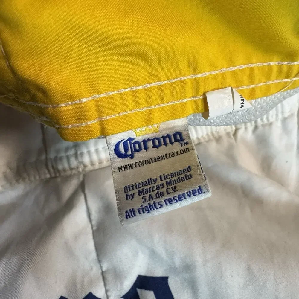 Corona Extra Swim Trunks Men's M Swimsuit La Vida Más Fina